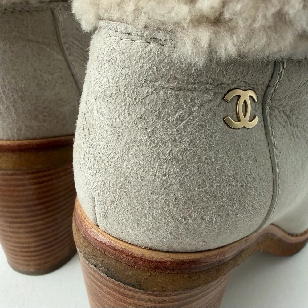 CHANEL | Beige Shearling Fur Suede Ankle Boots Heeled Booties CC Logo 37.5